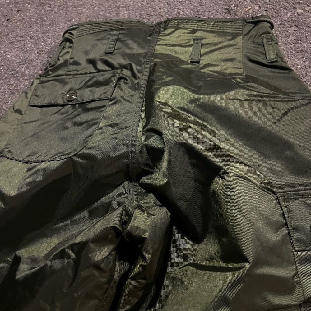 Deadstock Vintage
Alpha Industries 
Army Issued Extreme Cold Weather Trousers - Picture 3 of 11